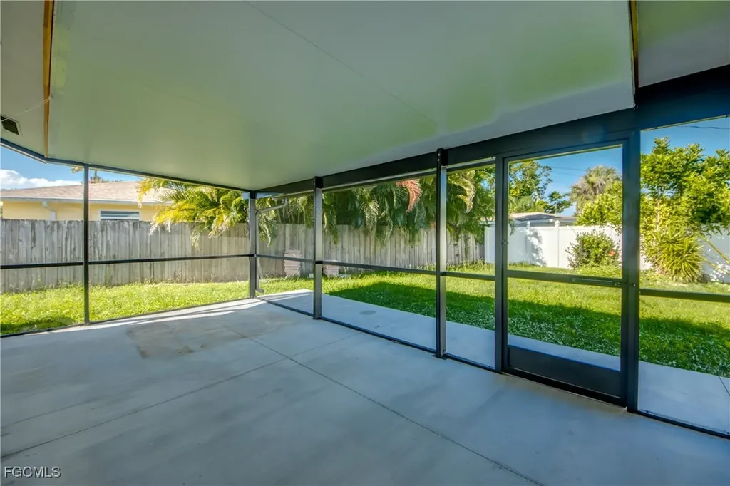 5020 Westminster Drive Fort Myers FL 33919