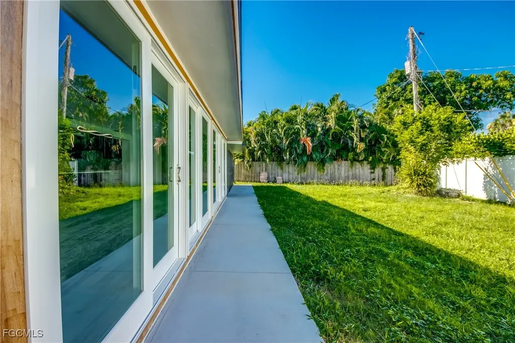 5020 Westminster Drive Fort Myers FL 33919