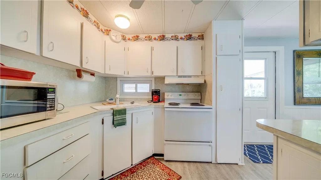 5602 Captain John Smith Loop North Fort Myers FL 33917