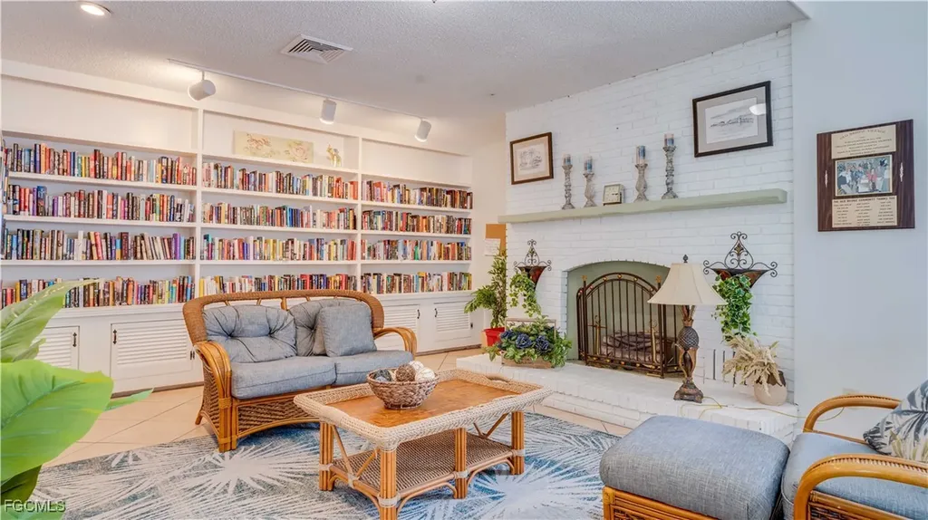 5602 Captain John Smith Loop North Fort Myers FL 33917