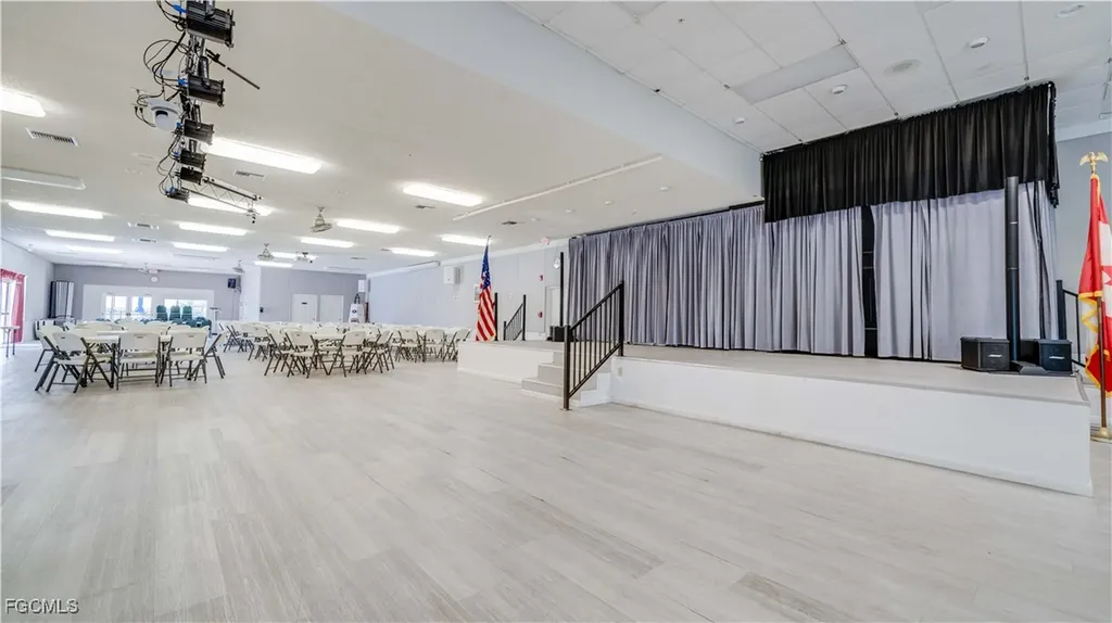 5602 Captain John Smith Loop North Fort Myers FL 33917