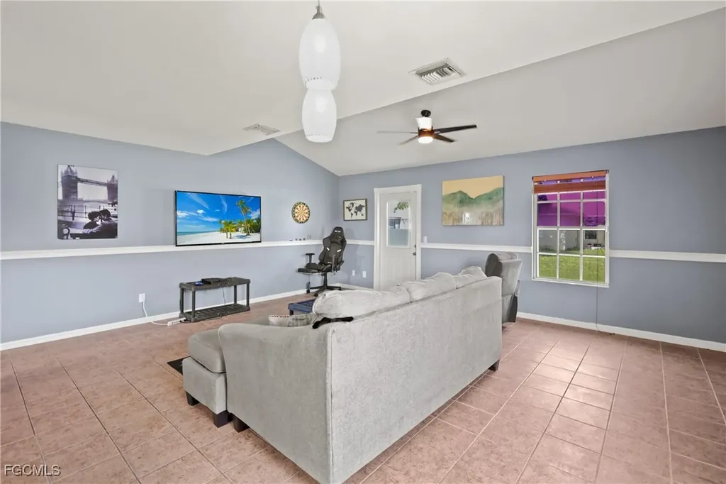 1834 NW 5th Place Cape Coral FL 33993