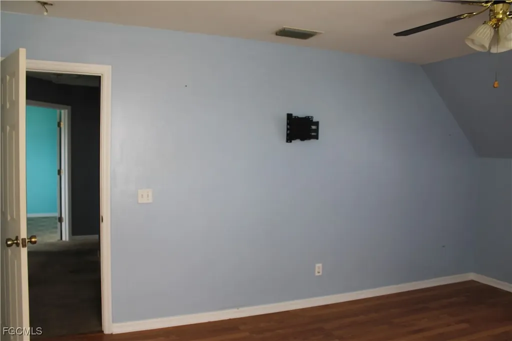 1834 NW 5th Place Cape Coral FL 33993