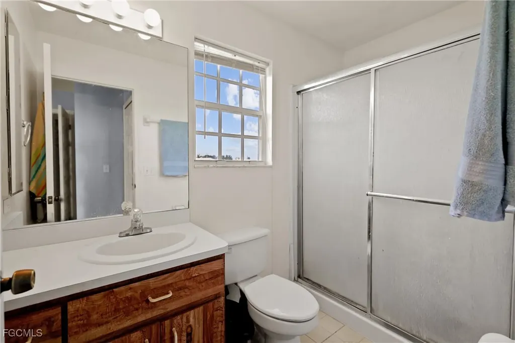 1834 NW 5th Place Cape Coral FL 33993