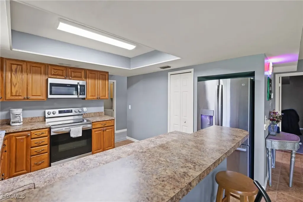 1834 NW 5th Place Cape Coral FL 33993