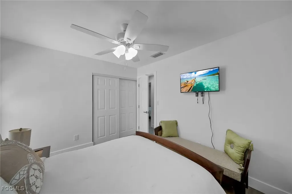 4118 SE 3rd Avenue Cape Coral FL 33904