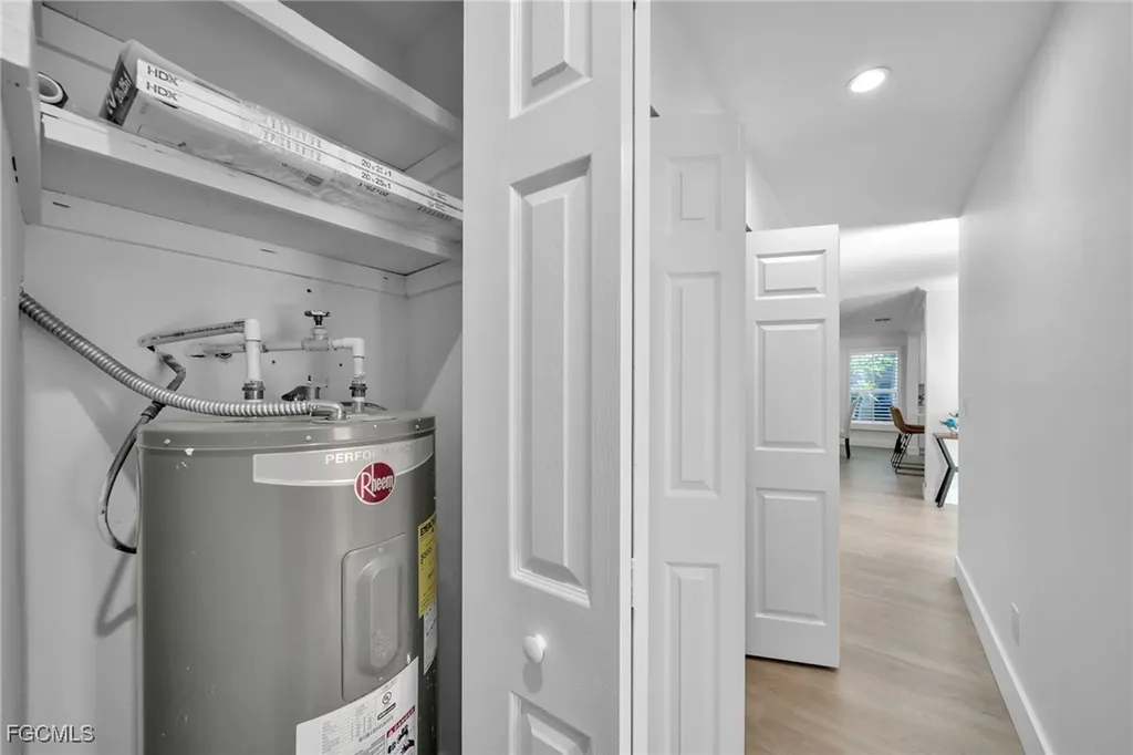 4118 SE 3rd Avenue Cape Coral FL 33904