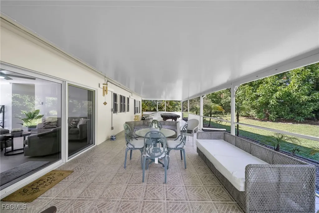 4118 SE 3rd Avenue Cape Coral FL 33904