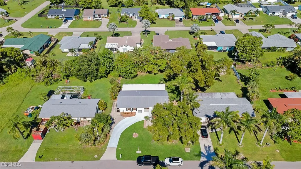 4118 SE 3rd Avenue Cape Coral FL 33904