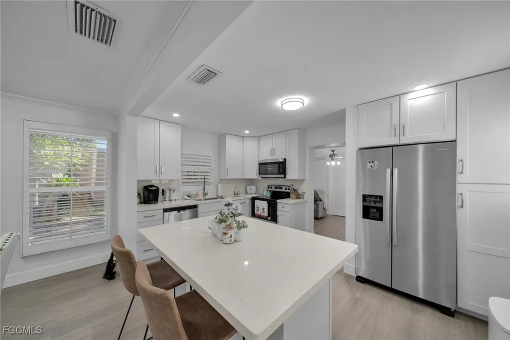 4118 SE 3rd Avenue Cape Coral FL 33904