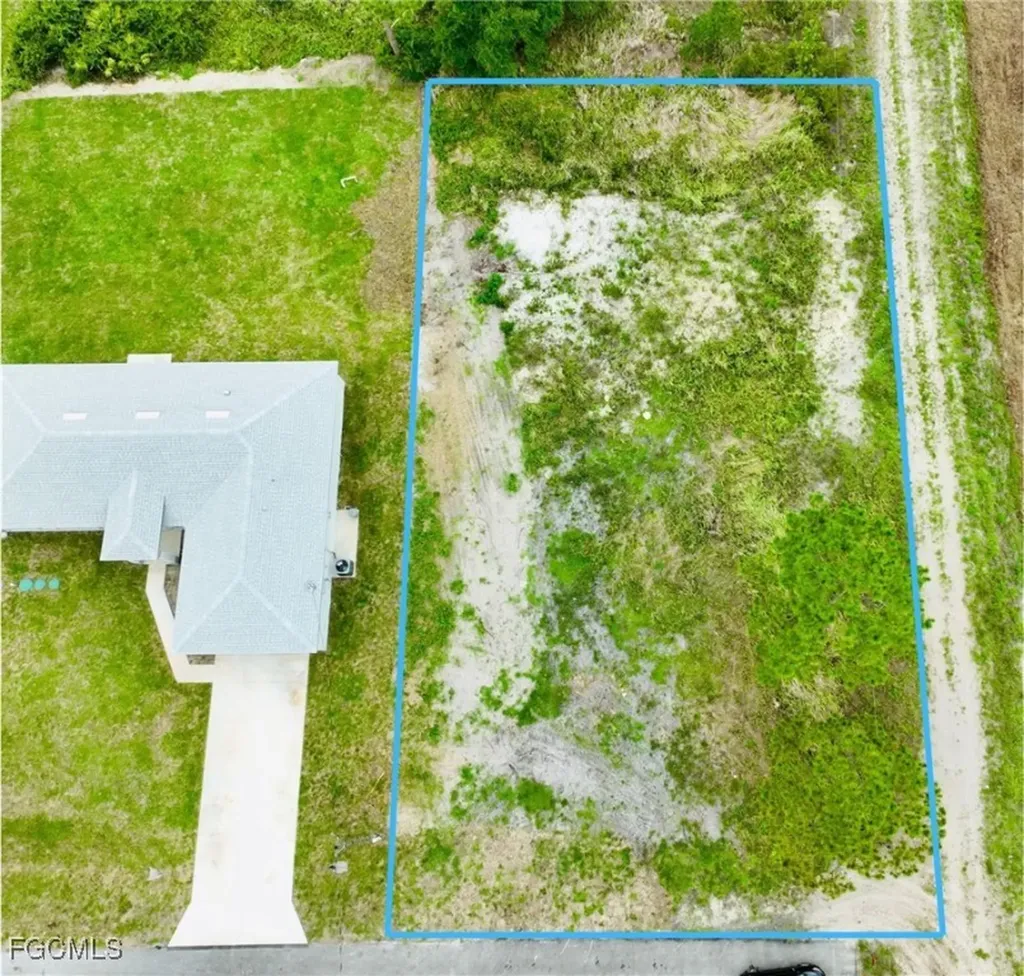 3013 68th Street W Lehigh Acres FL 33971