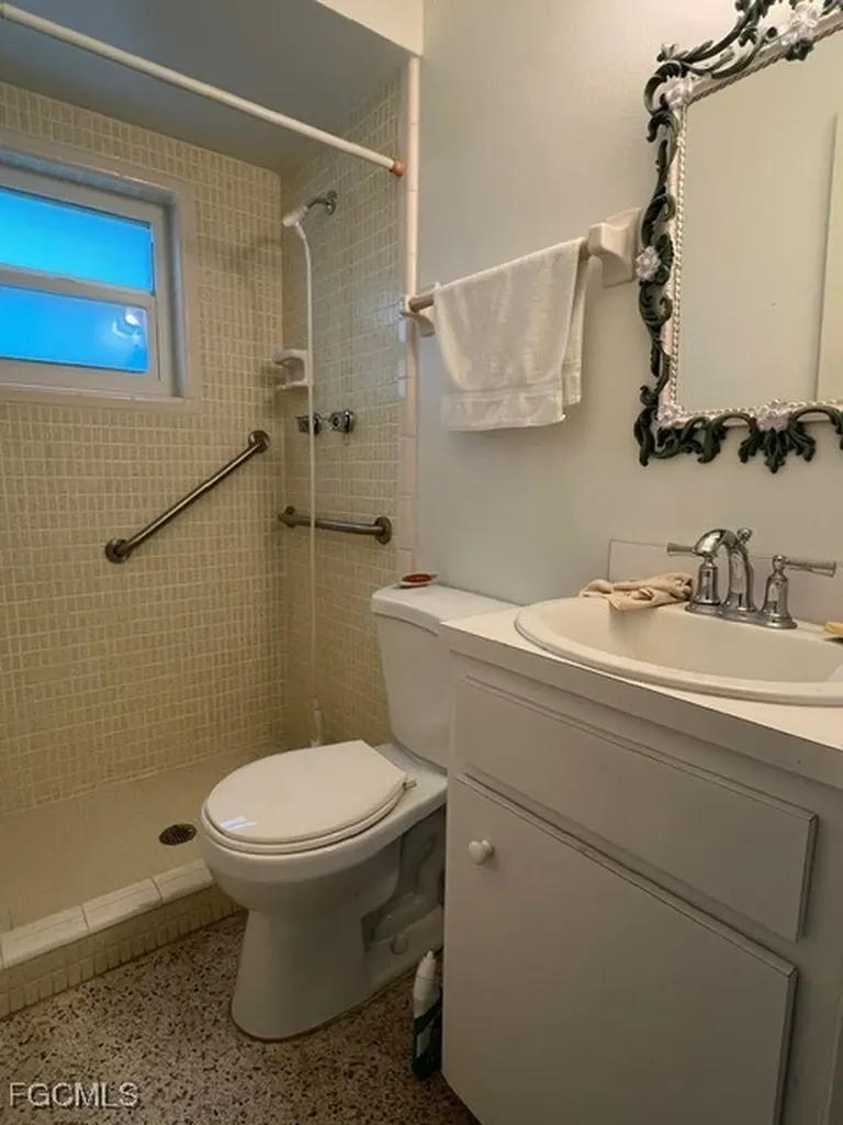 4566 Seminole Street Fort Myers FL 33905