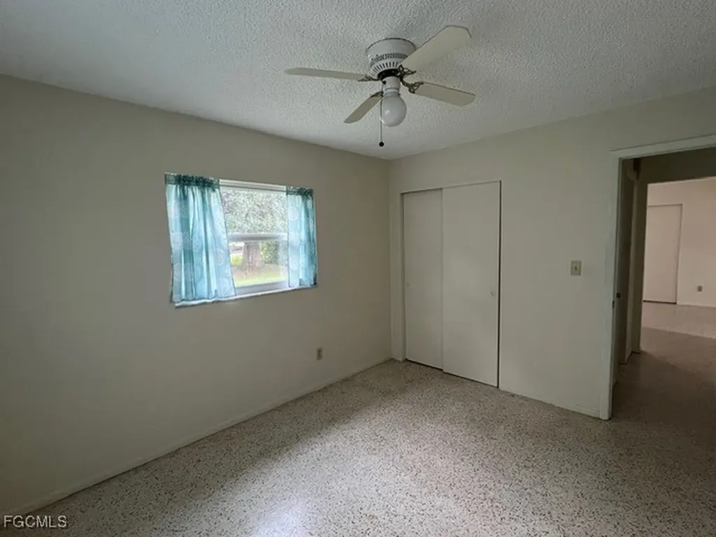 4566 Seminole Street Fort Myers FL 33905