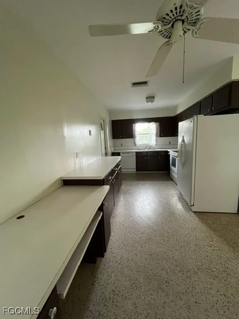 4566 Seminole Street Fort Myers FL 33905