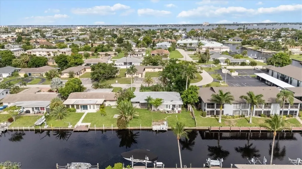 4926 Vincennes Street Cape Coral FL 33904