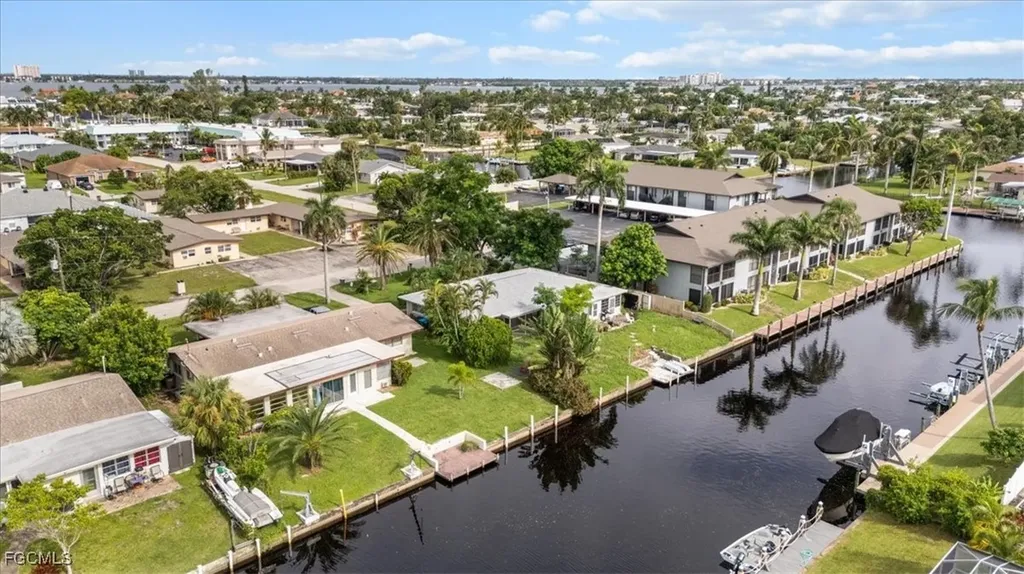 4926 Vincennes Street Cape Coral FL 33904