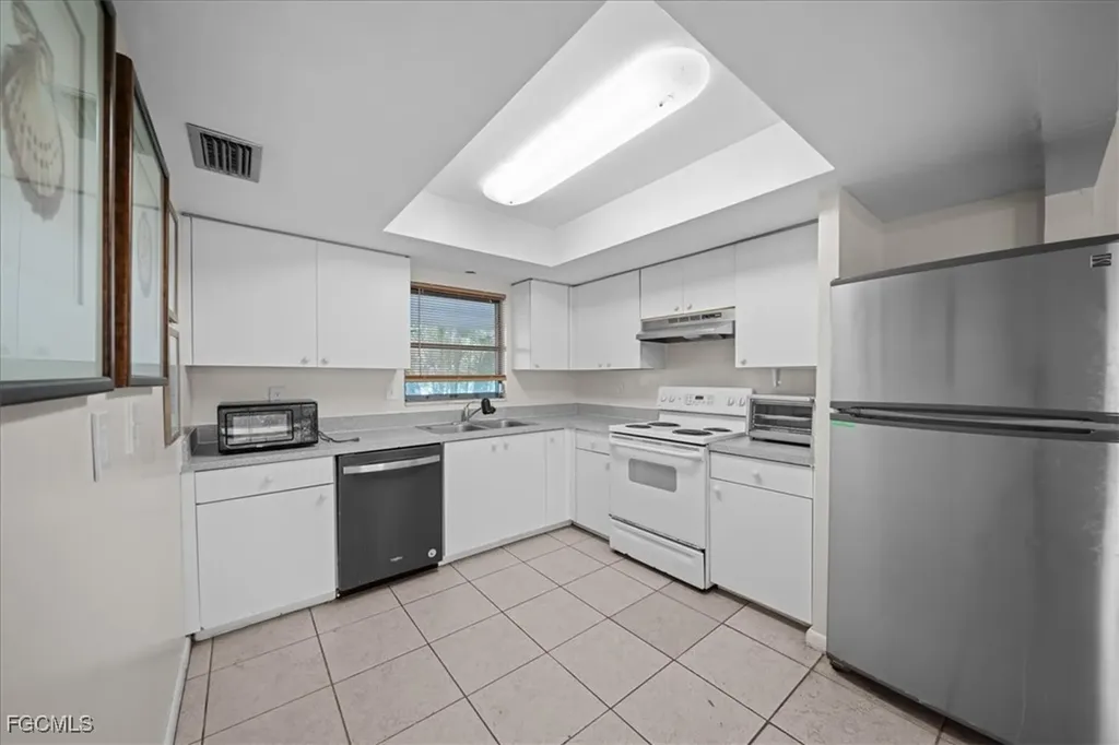 4926 Vincennes Street Cape Coral FL 33904