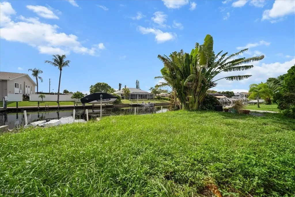 4926 Vincennes Street Cape Coral FL 33904