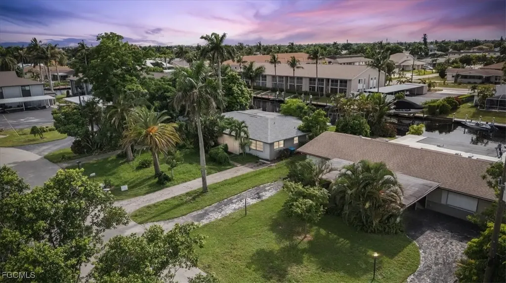 4926 Vincennes Street Cape Coral FL 33904