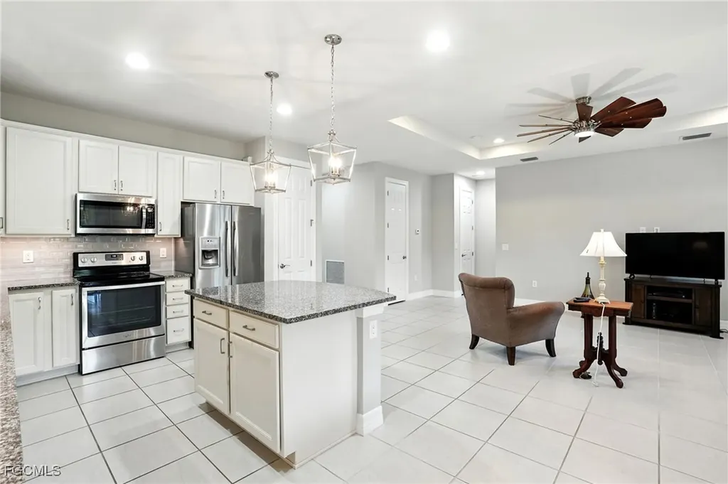 15720 Angelica Drive Alva FL 33920