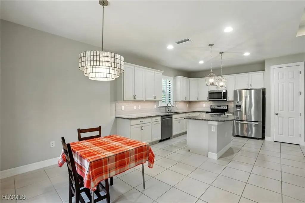 15720 Angelica Drive Alva FL 33920