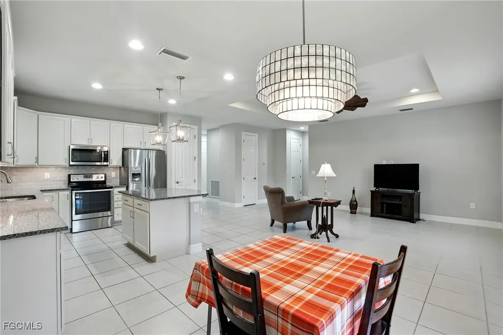 15720 Angelica Drive Alva FL 33920