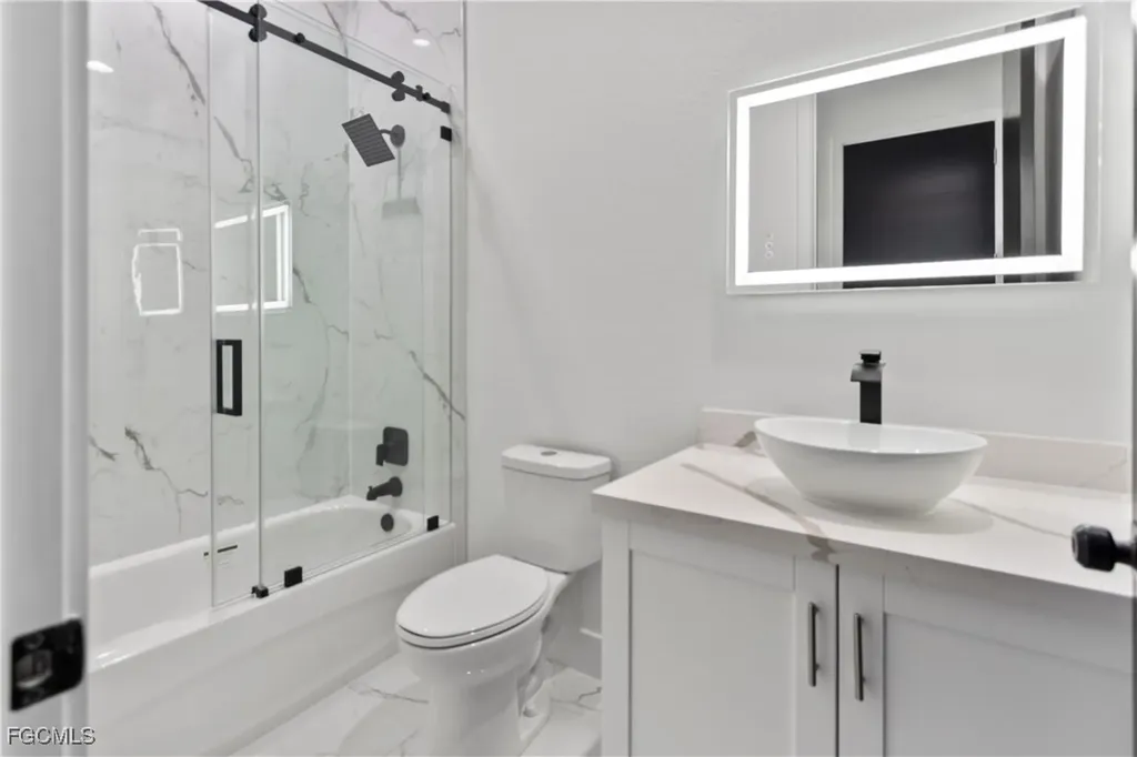 9047 Maywood Circle Labelle FL 33935