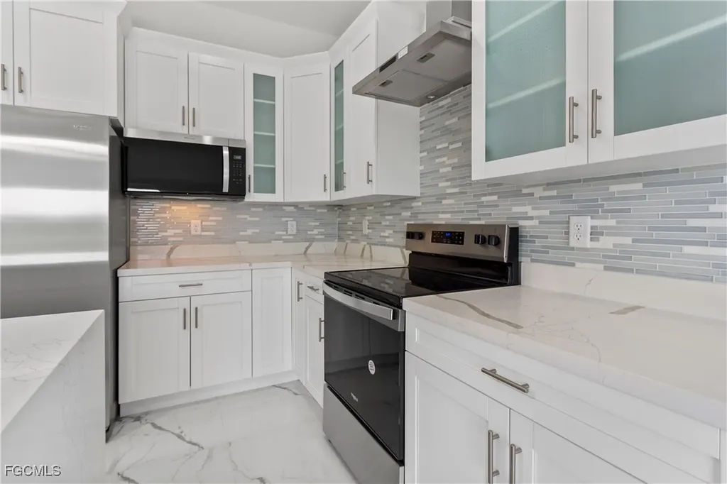 9047 Maywood Circle Labelle FL 33935