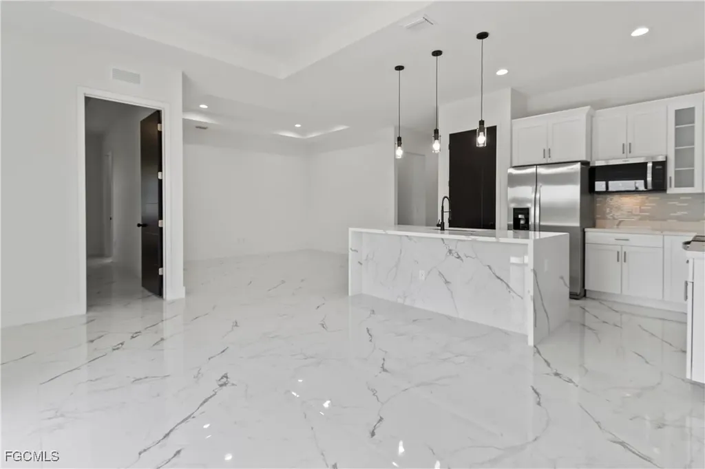9047 Maywood Circle Labelle FL 33935