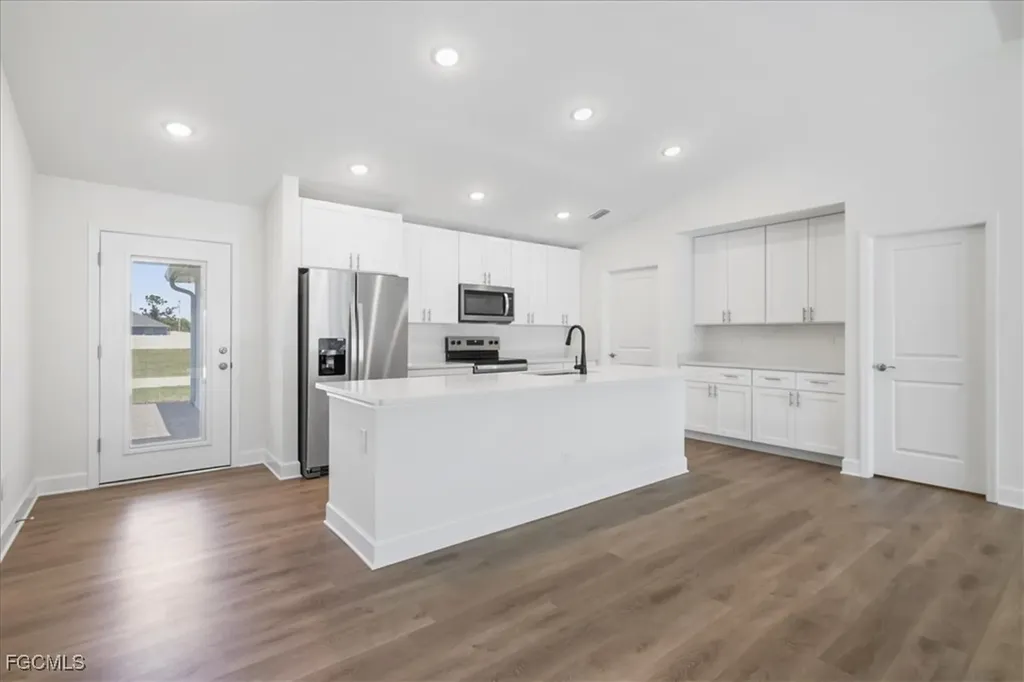 1226 NW 19th Terrace Cape Coral FL 33993