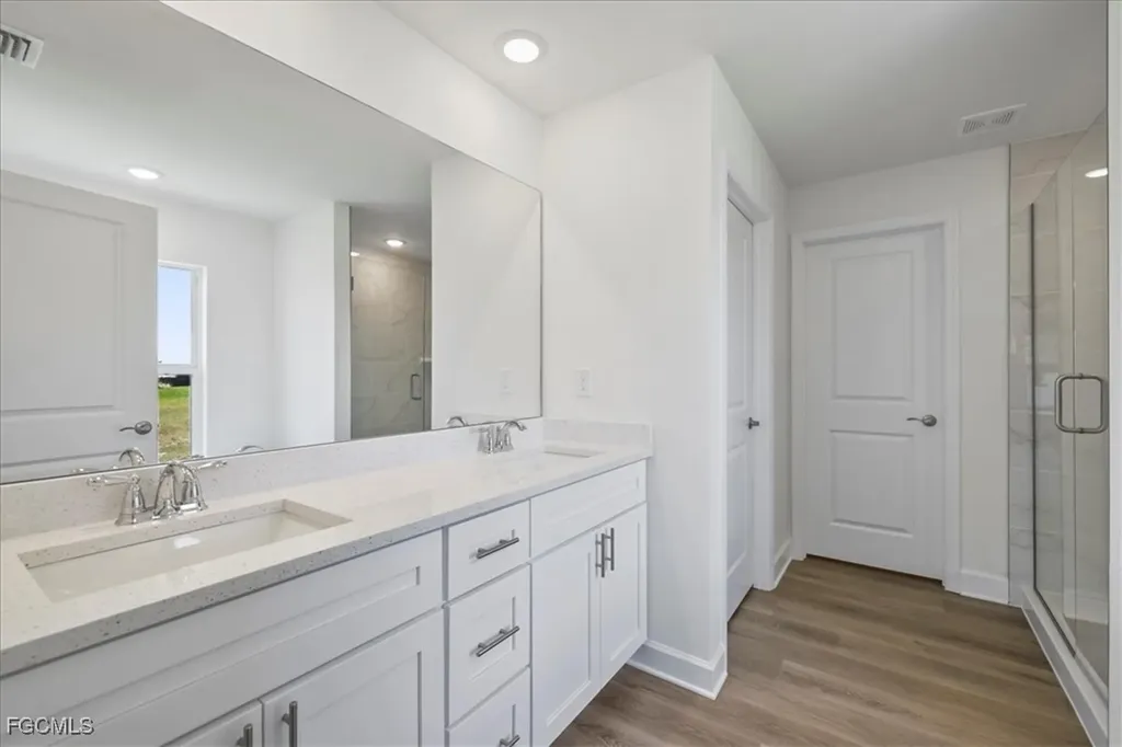 1226 NW 19th Terrace Cape Coral FL 33993