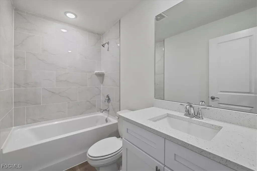 1226 NW 19th Terrace Cape Coral FL 33993