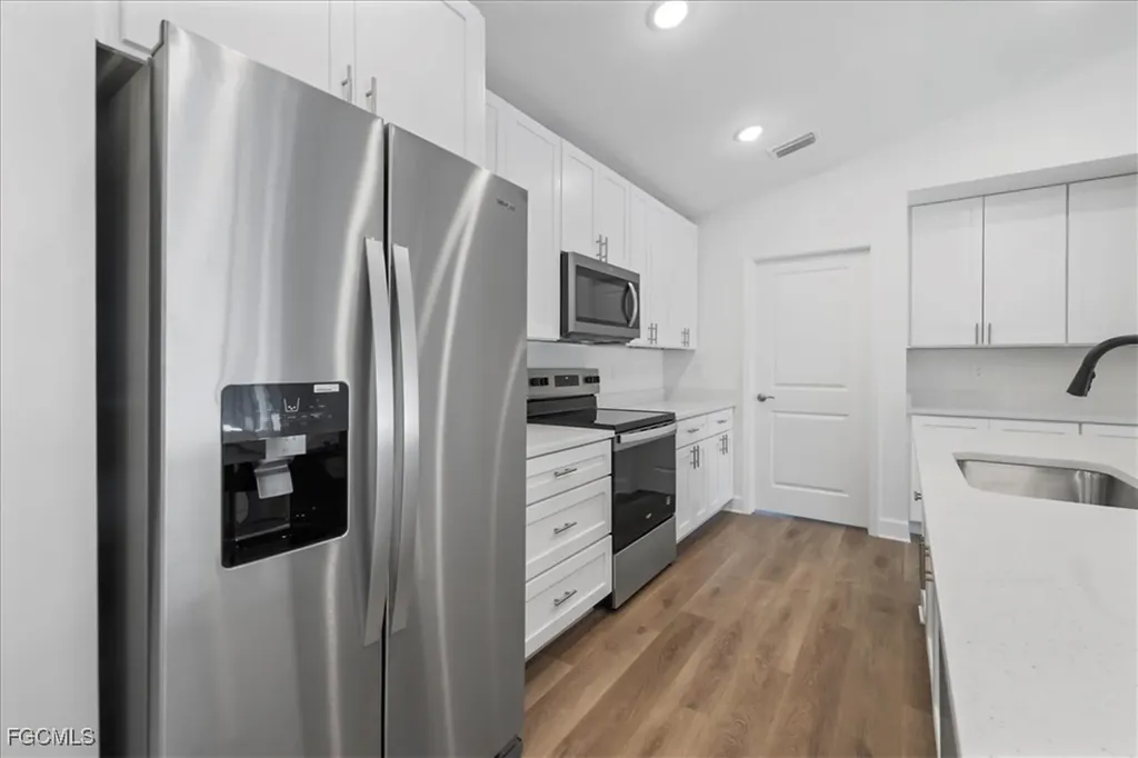 1226 NW 19th Terrace Cape Coral FL 33993