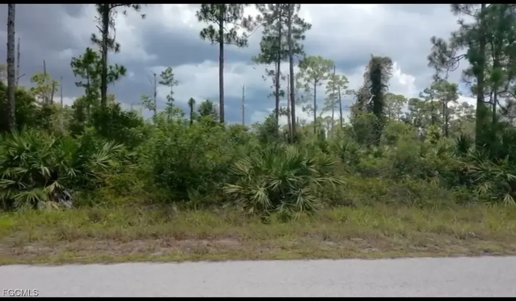 916 Monroe Avenue Lehigh Acres FL 33972