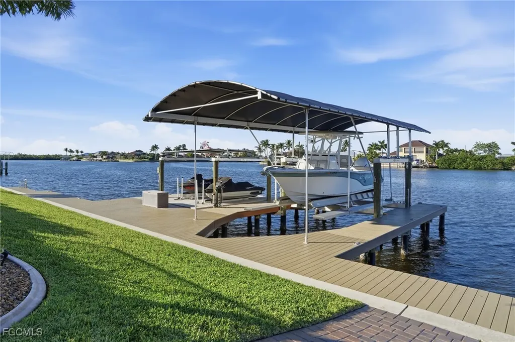 891 W Cape Estates Circle Cape Coral FL 33993