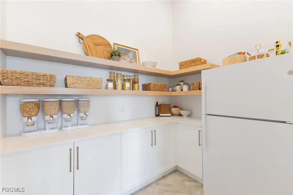 898 W Cape Estates Circle Cape Coral FL 33993