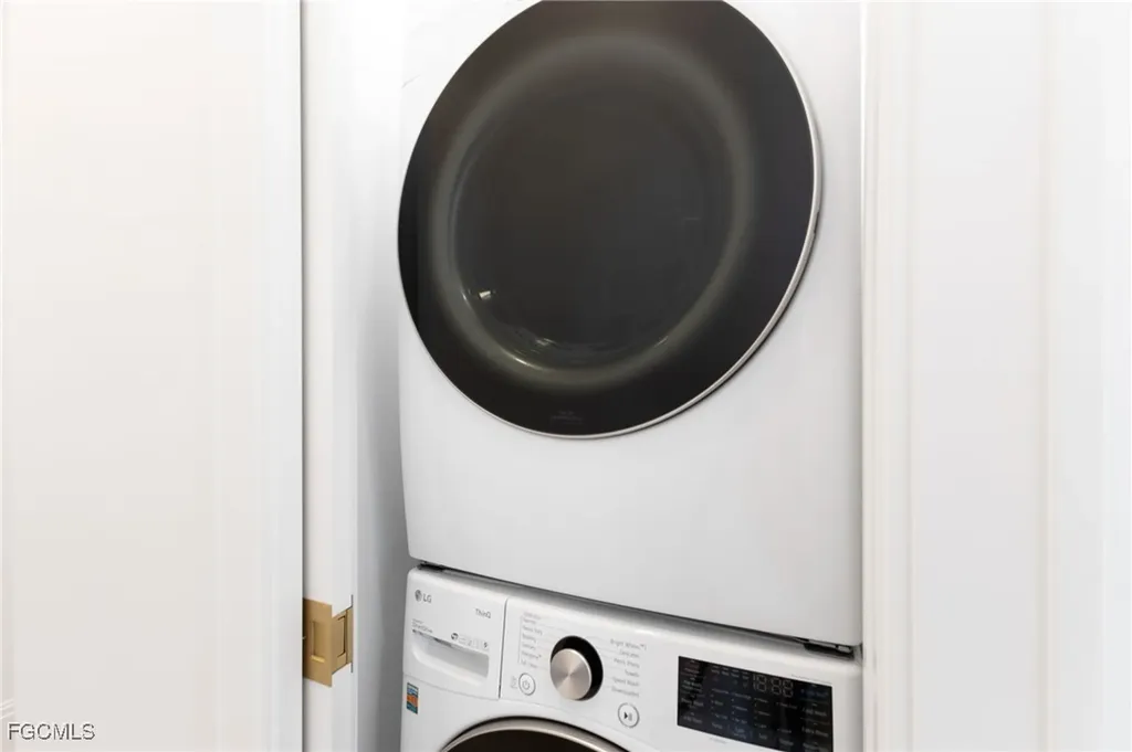 898 W Cape Estates Circle Cape Coral FL 33993