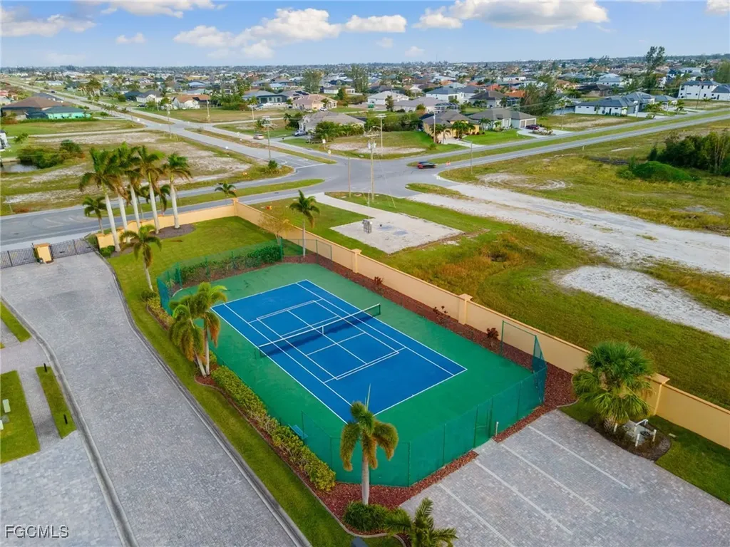 898 W Cape Estates Circle Cape Coral FL 33993