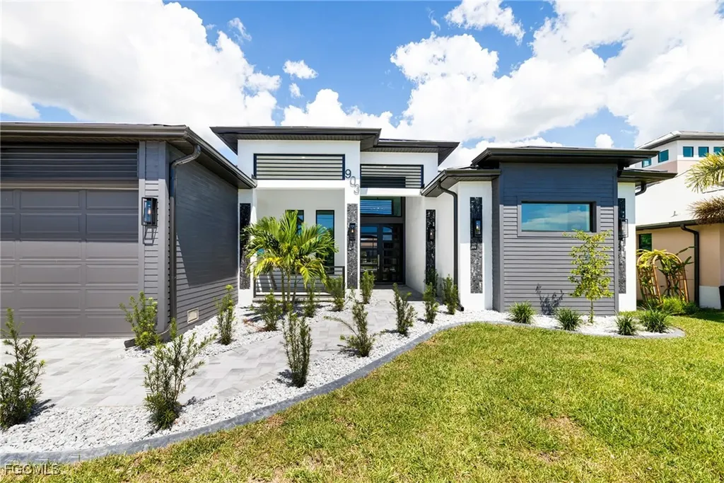 903 NW 38th Avenue Cape Coral FL 33993