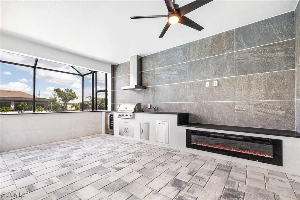 903 NW 38th Avenue Cape Coral FL 33993