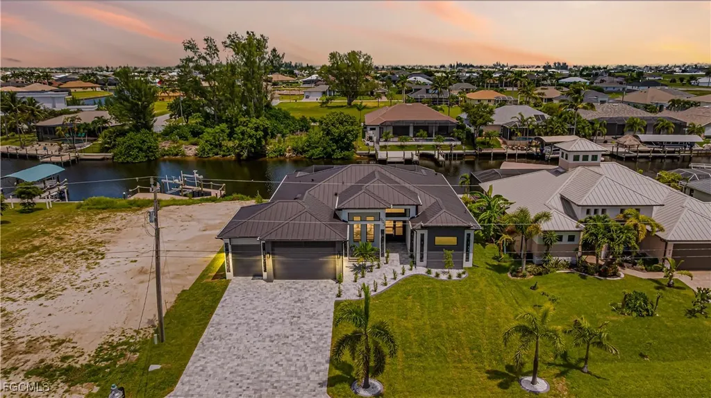 903 NW 38th Avenue Cape Coral FL 33993