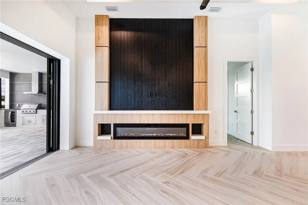 903 NW 38th Avenue Cape Coral FL 33993