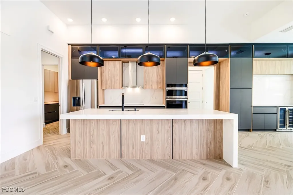 903 NW 38th Avenue Cape Coral FL 33993