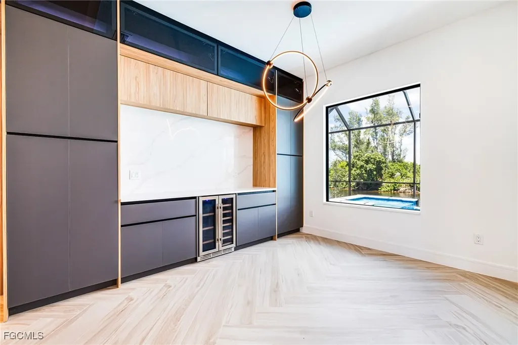 903 NW 38th Avenue Cape Coral FL 33993