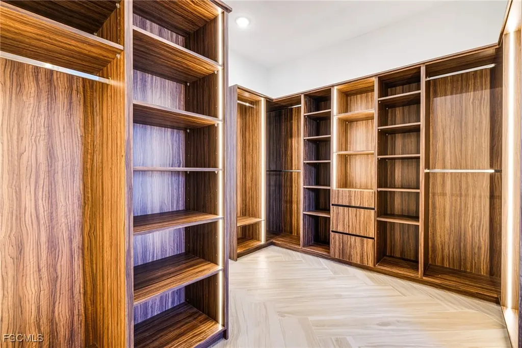 903 NW 38th Avenue Cape Coral FL 33993