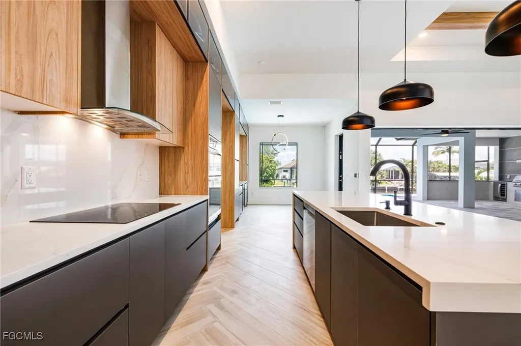 903 NW 38th Avenue Cape Coral FL 33993