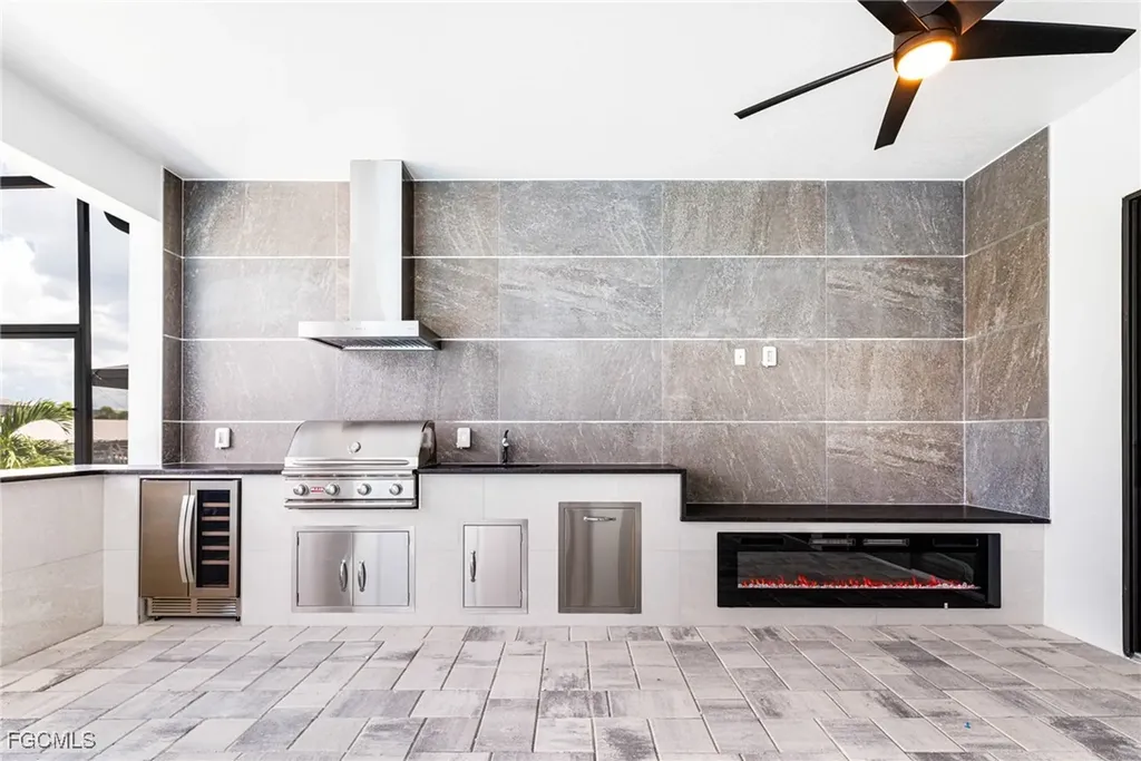 903 NW 38th Avenue Cape Coral FL 33993