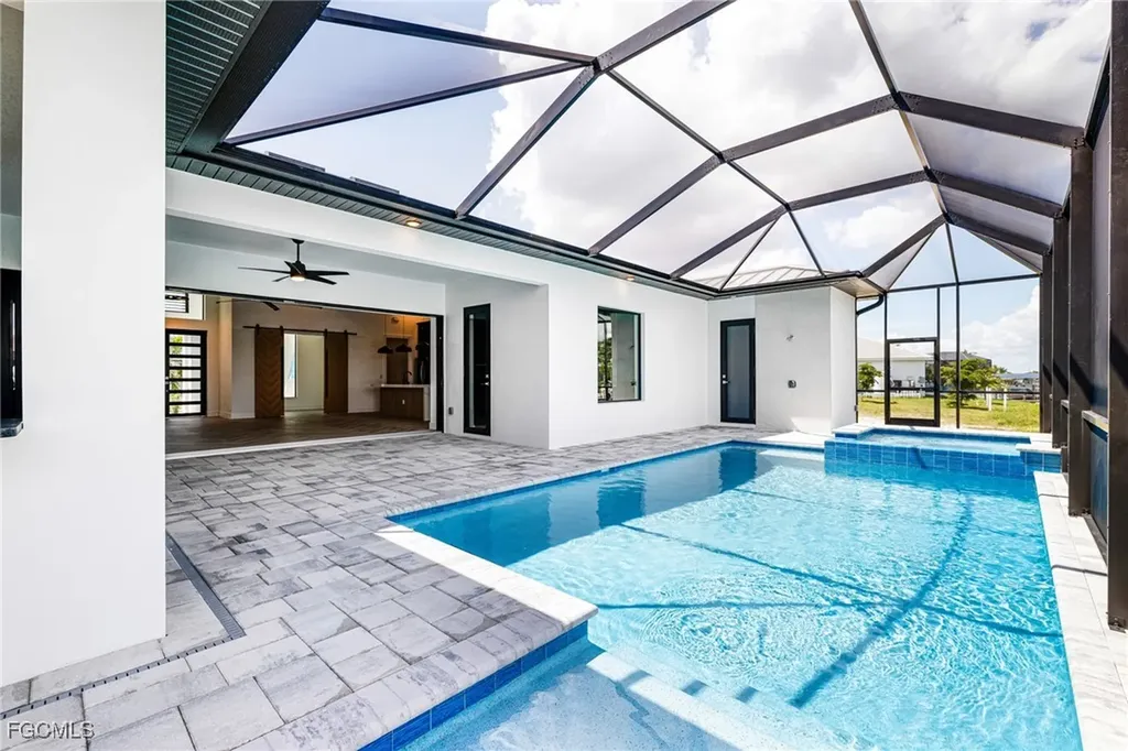 903 NW 38th Avenue Cape Coral FL 33993