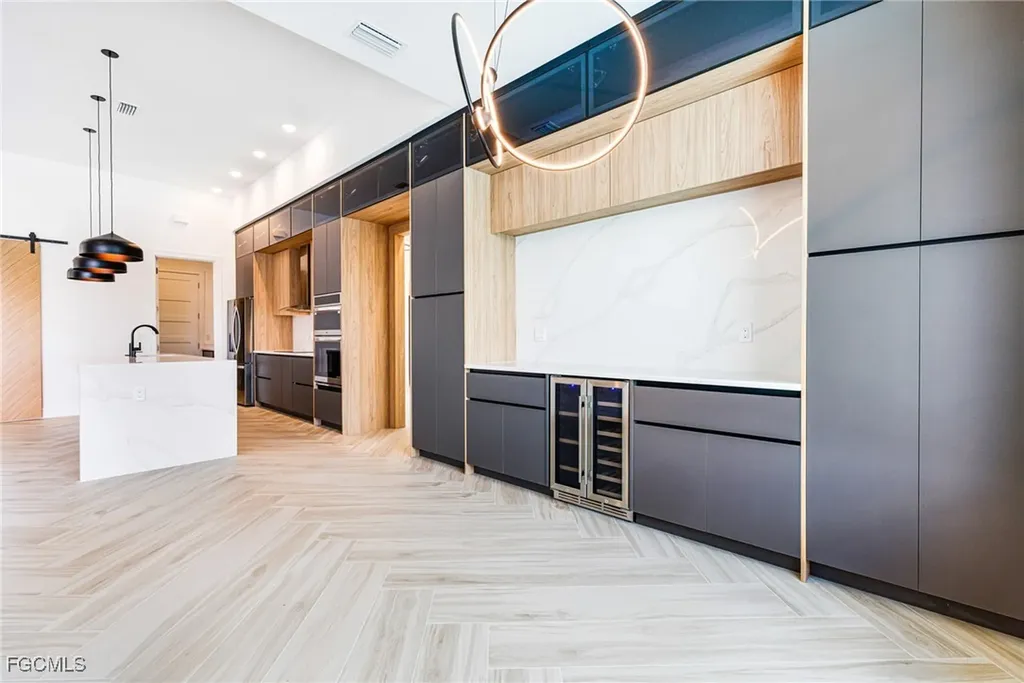 903 NW 38th Avenue Cape Coral FL 33993