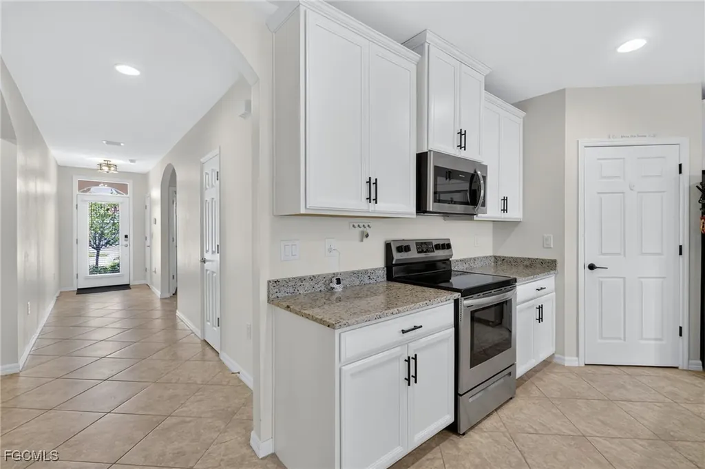 3206 Birchin Lane Fort Myers FL 33916